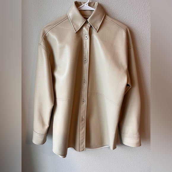 Aritzia Babaton Cream Pelli Shirt Jacket. Women’s Size XS - Picture 3 of 6